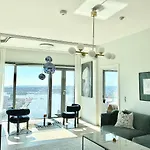 100m2 Luxury Skyscraper With Amazing View Over Appartement