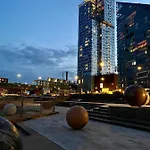 Appartement 100m2 Luxury Skyscraper With Amazing View Over *