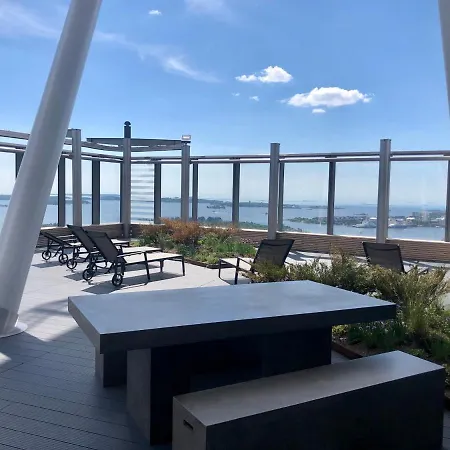 100m2 Luxury Skyscraper With Amazing View Over * Ελσίνκι