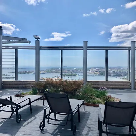 100m2 Luxury Skyscraper With Amazing View Over Ελσίνκι