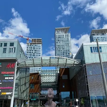 100m2 Luxury Skyscraper With Amazing View Over *