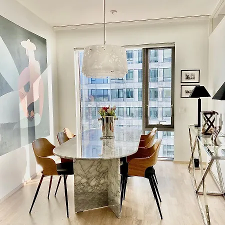 Huoneisto 100m2 Luxury Skyscraper With Amazing View Over