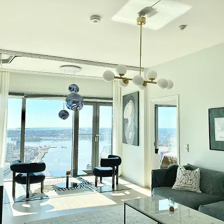 100m2 Luxury Skyscraper With Amazing View Over Apartament