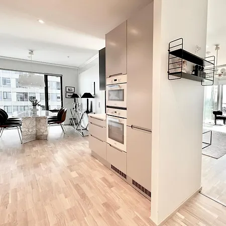 100m2 Luxury Skyscraper With Amazing View Over Apartament Helsinki