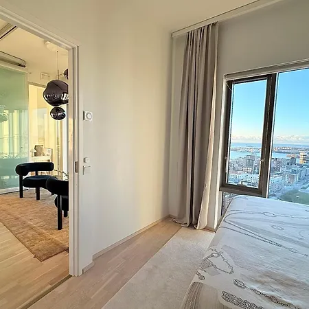 דירה 100m2 Luxury Skyscraper With Amazing View Over הלסינקי