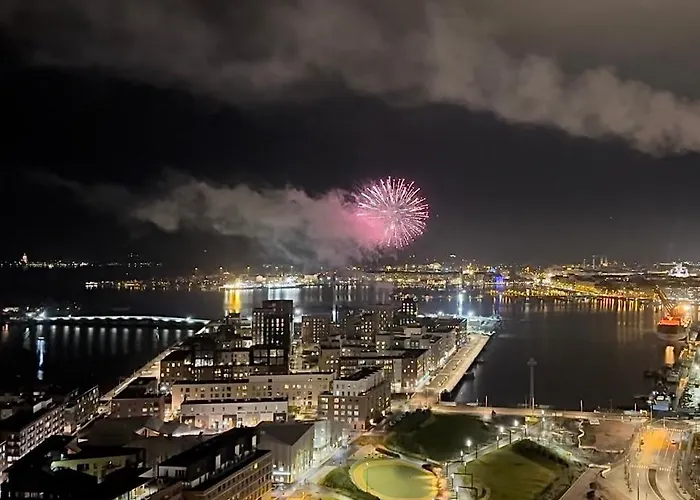 100m2 Luxury Skyscraper With Amazing View Over Апартаменты Хельсинки