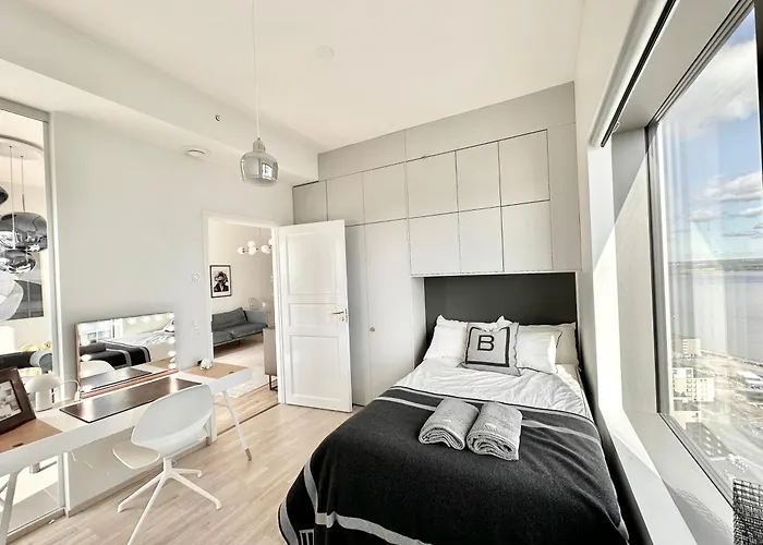 100m2 Luxury Skyscraper With Amazing View Over *