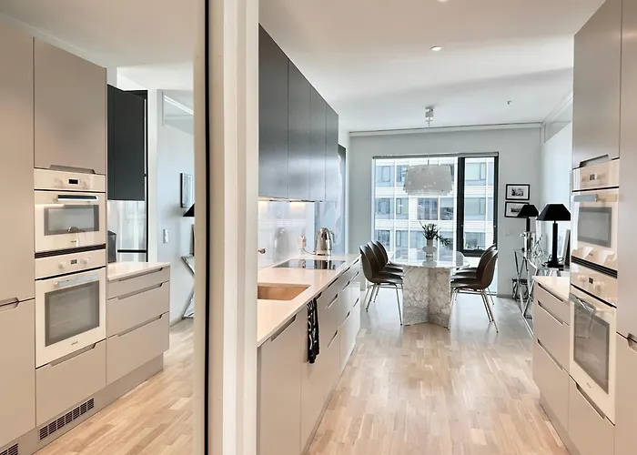 Апартаменты 100m2 Luxury Skyscraper With Amazing View Over *