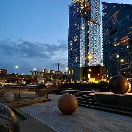 Huoneisto 100m2 Luxury Skyscraper With Amazing View Over *