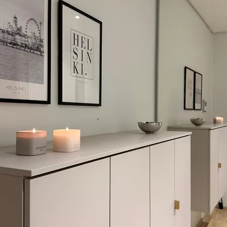 100m2 Luxury Skyscraper With Amazing View Over