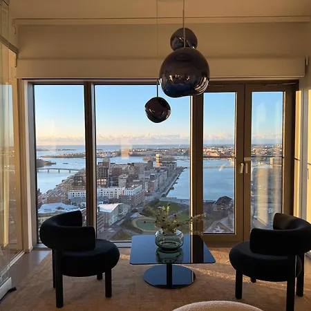100m2 Luxury Skyscraper With Amazing View Over Huoneisto *