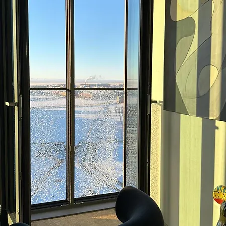 100m2 Luxury Skyscraper With Amazing View Over *